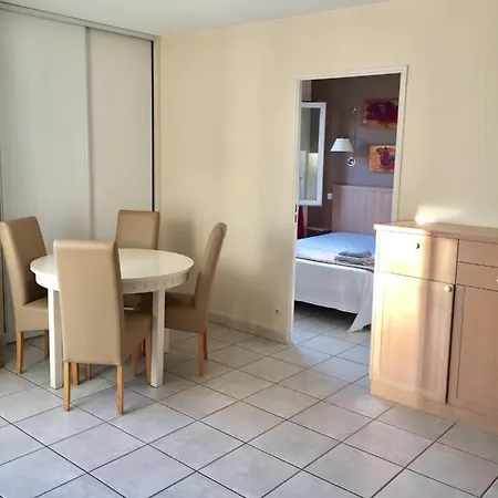 93 Carnot Cannes كان