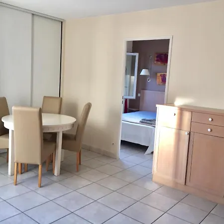 93 Carnot Cannes شقة *