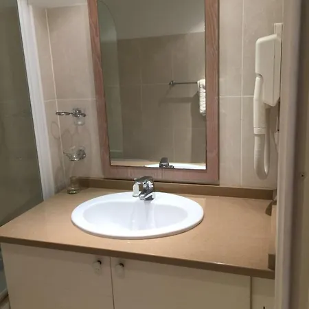 93 Carnot Cannes *