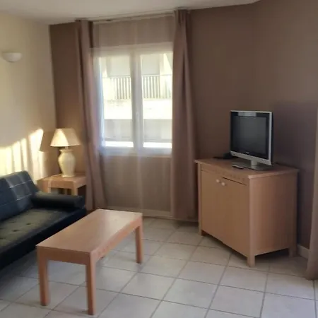 93 Carnot Cannes كان